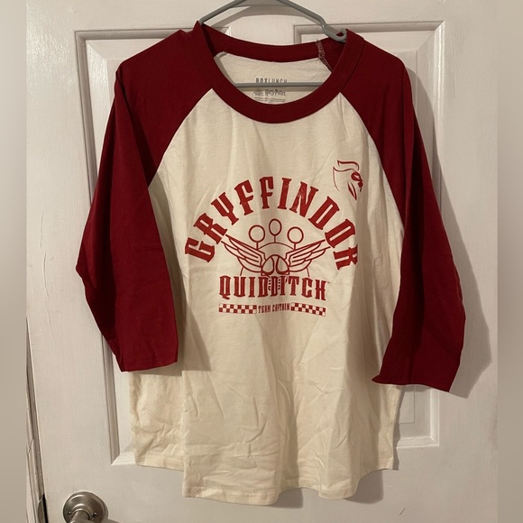 Warner Bros. Tops - Boxlunch Harry Potter Gryffindor Baseball Tee
